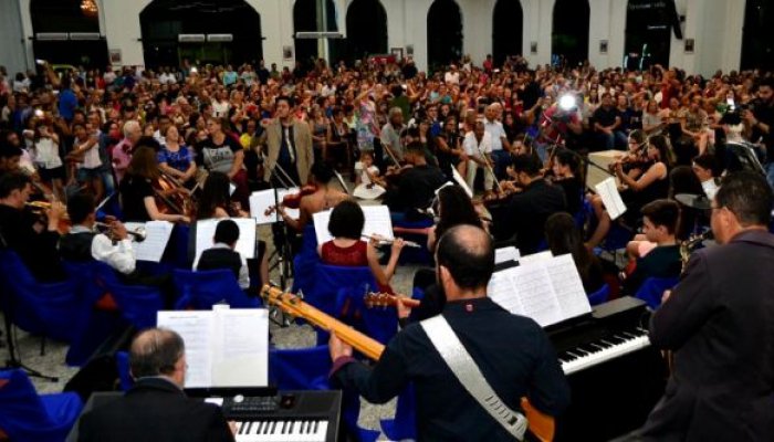 Orquestra em Ação encanta público em concerto na Igreja Matriz de Cacoal 