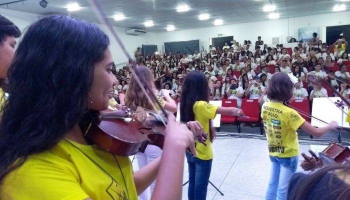 Projeto Orquestra em Ação se apresenta na abertura do Festival Estudantil Rondoniense de Artes